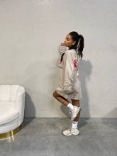 Load image into Gallery viewer, Can’t Find Me In Crowds Longsleeve - Beige