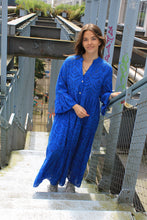 Afbeelding in Gallery-weergave laden, Broderie Dress - Kobalt Blue
