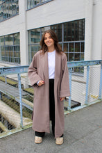 Lade das Bild in den Galerie-Viewer, Autumn Coat - Grey Taupe
