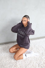 Afbeelding in Gallery-weergave laden, Diamond Priority Hoodie - Meteorite Grey
