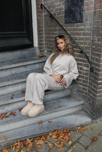Lade das Bild in den Galerie-Viewer, Twinset - Beige
