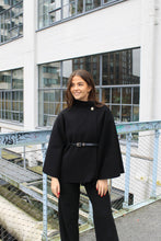 Load image into Gallery viewer, Elsa Poncho met Centuur - Black
