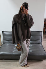 Afbeelding in Gallery-weergave laden, Scarf Jacket - Dark Brown
