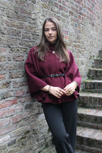 Afbeelding in Gallery-weergave laden, Elsa Poncho met Centuur - Bordeaux
