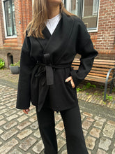 Load image into Gallery viewer, Mia Coat - Black
